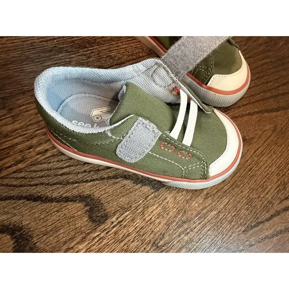 See Kai Run Alex Olive Green Sneaker Little Kids Sz 5c NEW